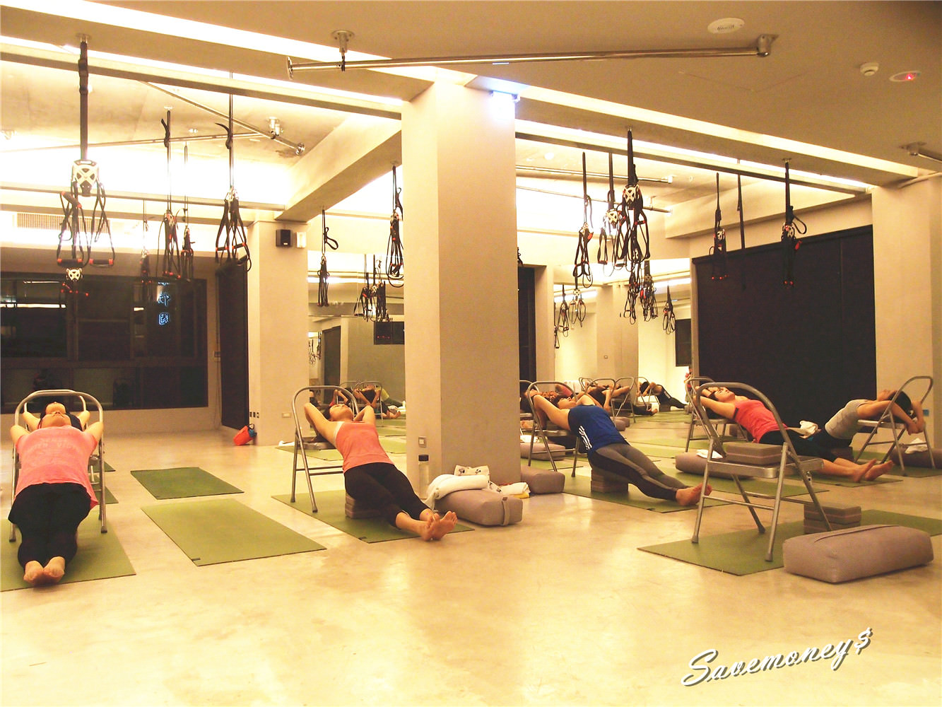 【課程體驗】台中最美的瑜珈會館Core Yoga~椅子瑜珈試上心得
