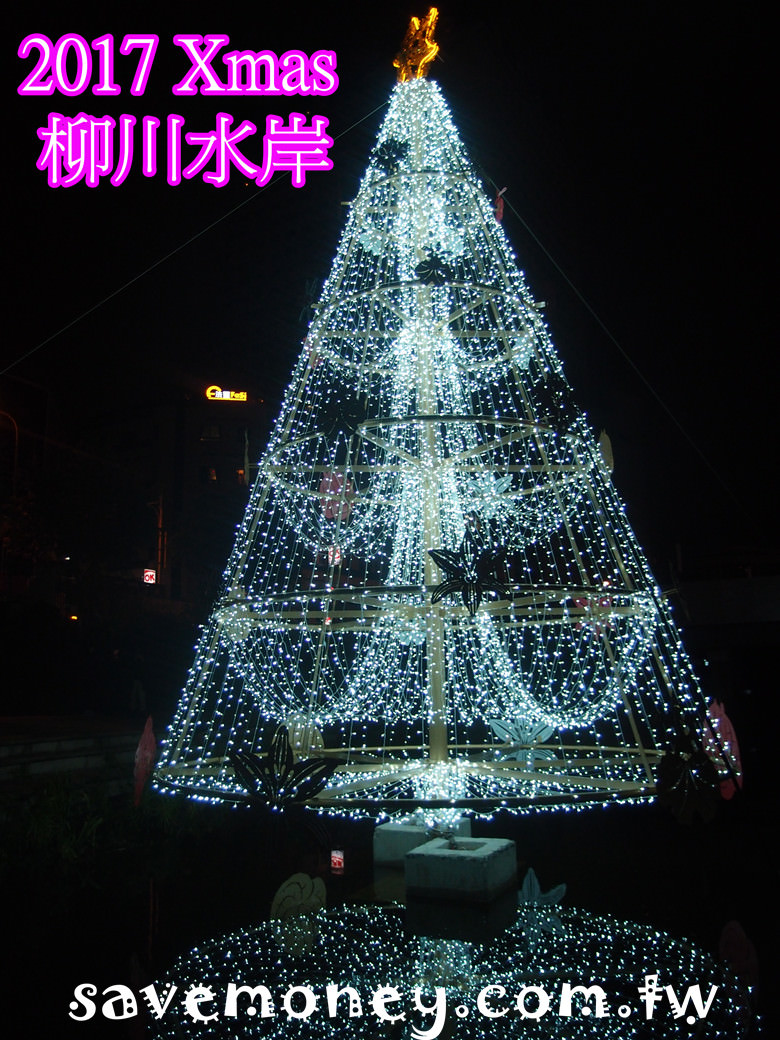 【台中景點】柳川水岸~全國首創水中聖誕樹,還有聖誕市集喔!