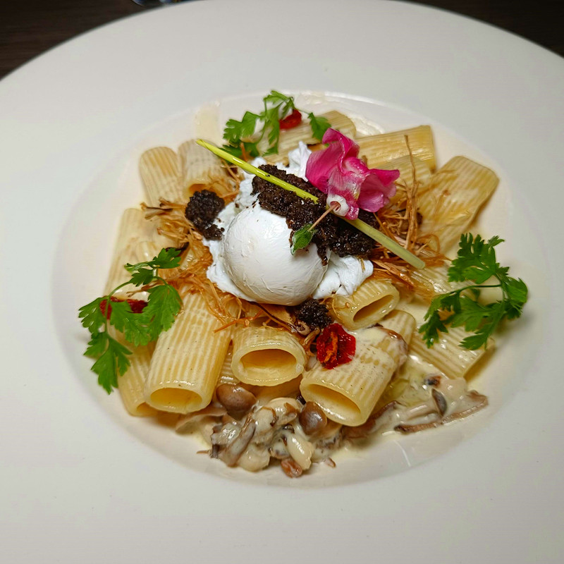 高雄駁二美食|典藏駁二餐廳ARTCO,藝術x美食的時尚餐酒館 典藏駁二餐廳ARTCO