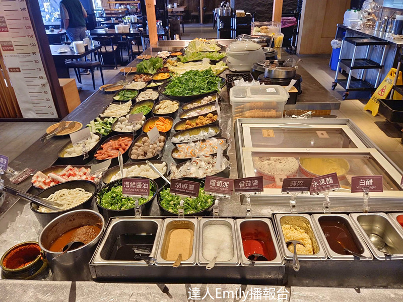 台中漢口路美食｜牛比蔥壽喜燒吃到飽$488起,還有壽星優惠