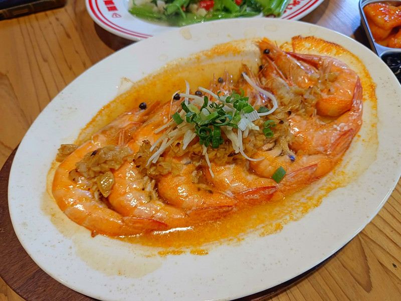 台中學士路美食|大力干蒸排骨,1000度高溫猛火的美味料理 大力干蒸排骨飯