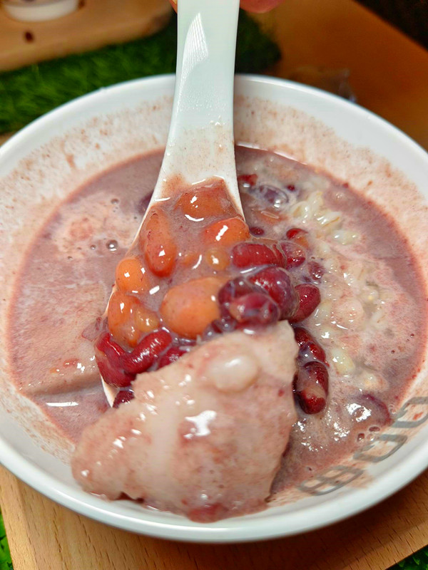 台中甜湯|QQ田大義店:炙燒焦糖豆花,燒仙草和各式燉奶暖心登場 QQ田甜品工坊大義店