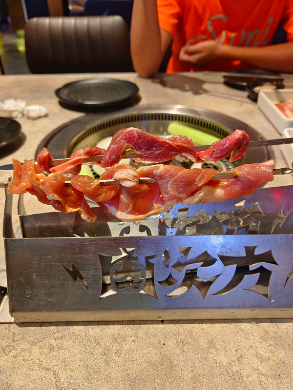 肉次方台中文心崇德店