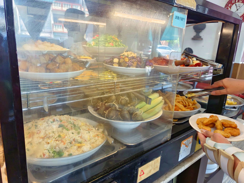 公牛隊美式牛排館永康店