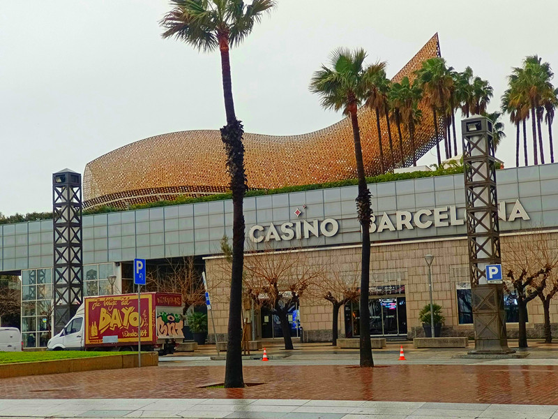 西班牙美食|在巴塞隆納Marina Bay邂逅傳奇海鮮鐵鍋燉飯 CASINO Barcelona