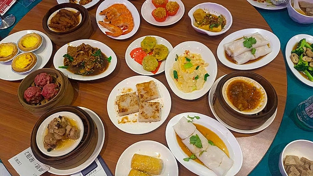 台中吃到飽|星巴巴港台美食:熱炒港點$698起,壽星88折優惠 星巴巴港台美食總匯