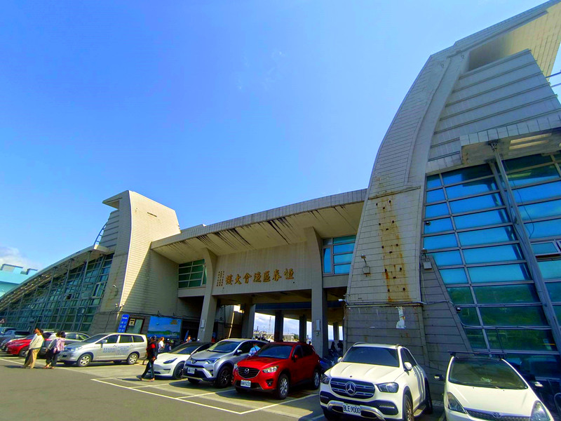 墾丁美食|恆春邱家生魚片:$100可爽吃20片生魚片,海鮮控必訪! 邱家生魚片